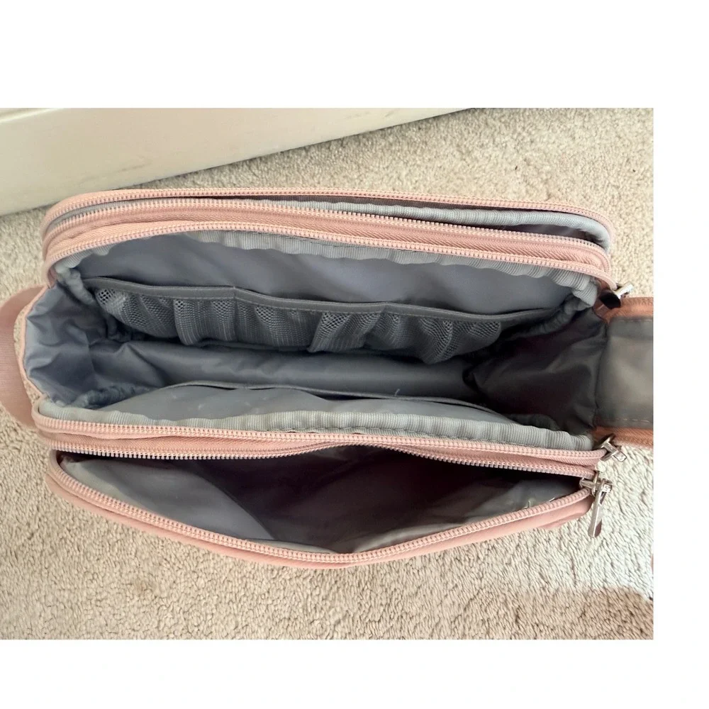 Bagsmart travel toiletry
